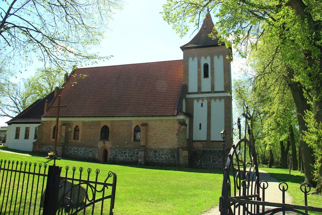 Parafia pw. św. Jana Chrzciciela w Narzymiu